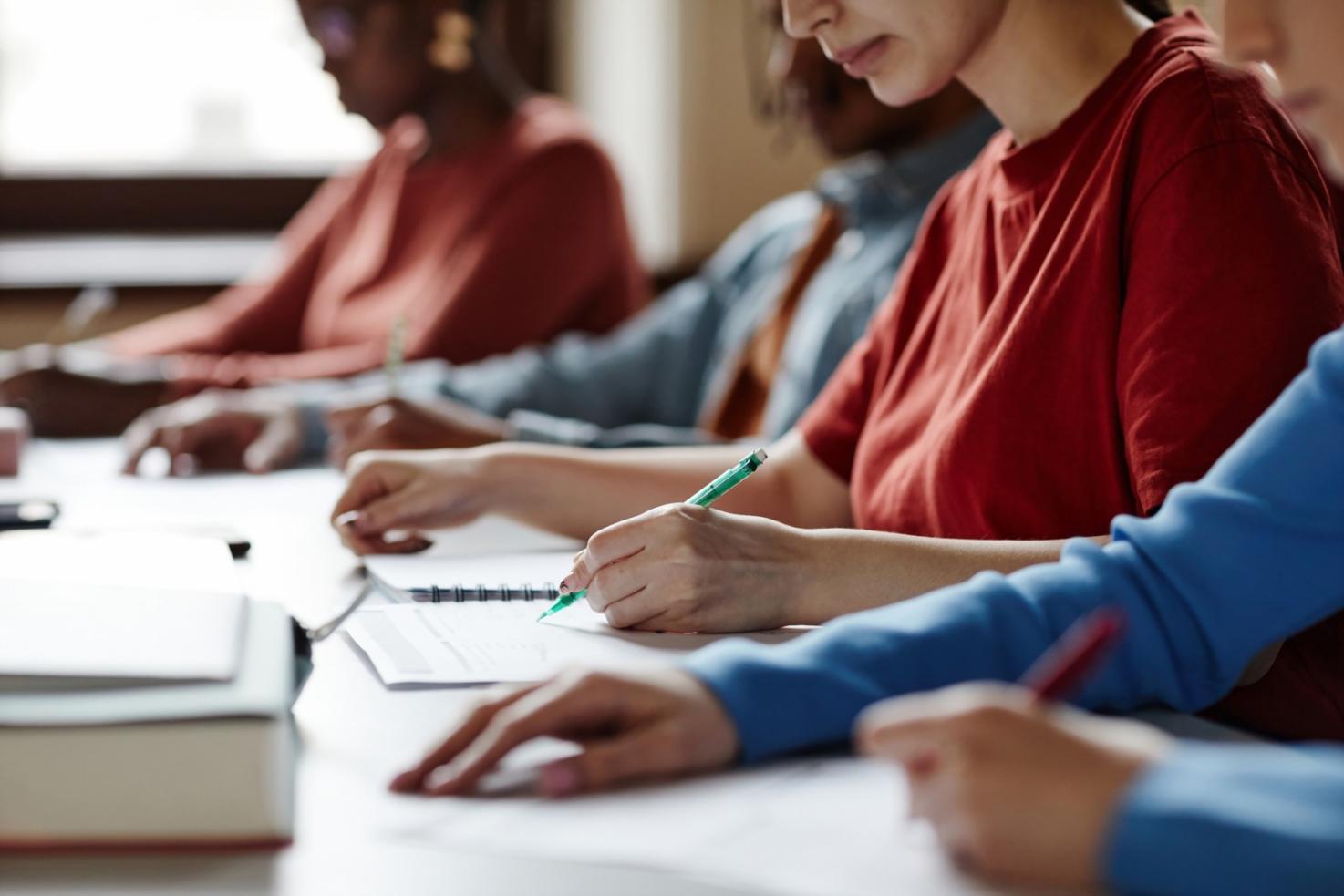 Gruppenfoto von Veranstaltungsteilnehmern bei einem Networking-Event zum Thema Vermögensplanung